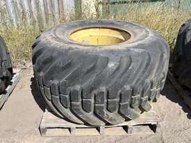 Logging Forwarder Tyre & Rim - picture0' - Click to enlarge