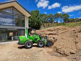 Avant 860i GT AC Powerful Articulated Loader - picture2' - Click to enlarge