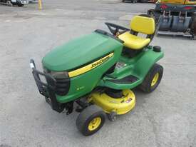 John Deere X320 - picture2' - Click to enlarge