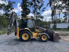 Volvo BL71B 4x4 Backhoe - picture0' - Click to enlarge