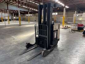 Crown 35RRTT198 Electric Reach Forklift (Stand on) - picture1' - Click to enlarge