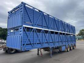 2000 CANNON LIVESTOCK B TRAILER - picture0' - Click to enlarge
