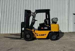 SUMMIT K35 3.5 Tonne Petrol & LPG Forklift With Nissan Engine