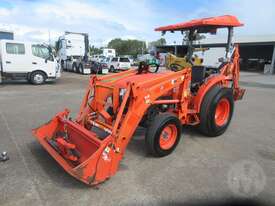 Kubota L3800D - picture2' - Click to enlarge