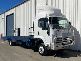2017 Isuzu FRD600 Table Top - picture0' - Click to enlarge