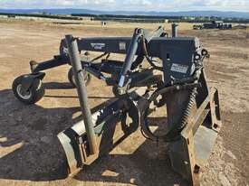 Grader Attachment - picture2' - Click to enlarge