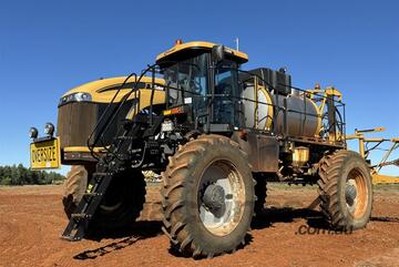 Rogator 2013   RG1300B SPRAYER