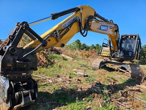 caption 2020 SANY SY245F EXCAVATOR WITH ROTATING GRAPPLE