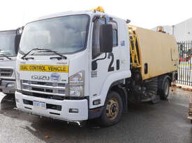 02/2014 ISUZU FH FRR 600 PREMIUM SWEEPER TRUCK - picture0' - Click to enlarge