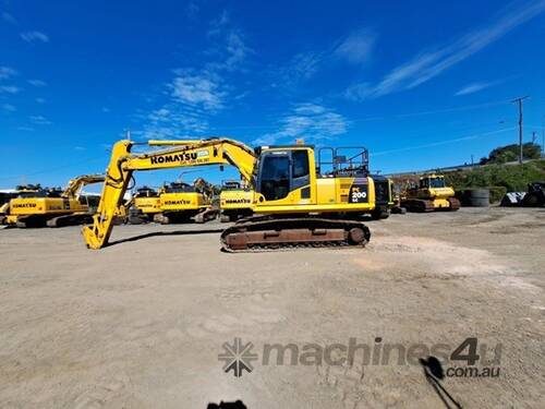 2018 KOMATSU PC200LC_8M0 Crawler Excavator