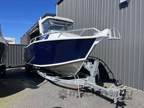 2023 Mako Craft 631 Island Cab HT Aluminium Fishing Boat and Trailer