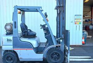 NISSAN P1F2A25DU Counterbalance Forklift