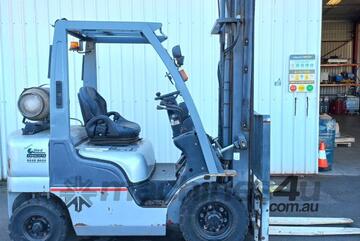 NISSAN P1F2A25DU Counterbalance Forklift NISSAN P1F2A25DU Counterbalance Forklift