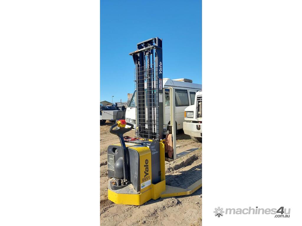 Used yale MSW030SF Walkie Stacker in , WA