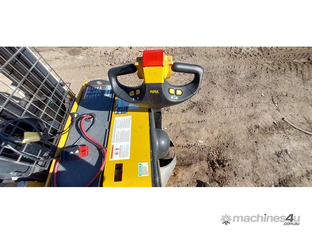 Used yale MSW030SF Walkie Stacker in , WA