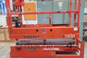 2004 Snorkel S1930 Electric Scissor Lift