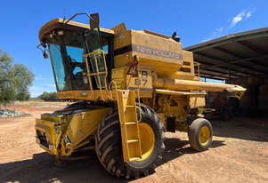 New Holland TR87 Header(Combine) Harvester/Header