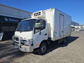 2015 Hino 300-921   4x2 Refrigerated Pantech - picture0' - Click to enlarge