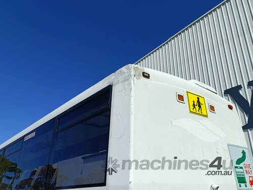 2005 Bluebird 4x2 48 Seater Bus