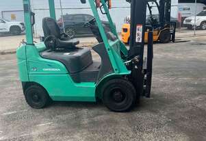 Mitsubishi 1.5 Tonne Container Mast Forklift