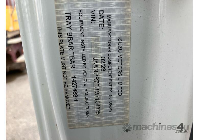 caption 2023 Isuzu NPR 45-155 Table Top