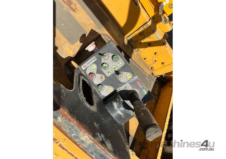 caption Hallotte Optimum 8 Scissor Lift