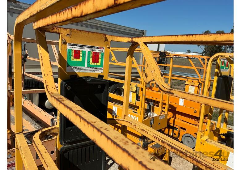 caption Hallotte Optimum 8 Scissor Lift
