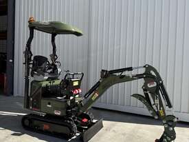 Mini Excavator 1.3 T HAIHONG CTX 8012 Pro Package Deal with 2 SPEED TRACKING! - picture0' - Click to enlarge