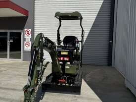 Mini Excavator 1.3 T HAIHONG CTX 8012 Pro Package Deal with 2 SPEED TRACKING! - picture2' - Click to enlarge