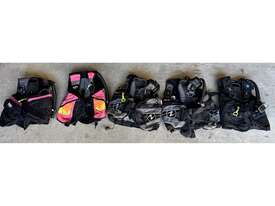 QUANTITY OF SIZE SMALL BCDS - picture0' - Click to enlarge