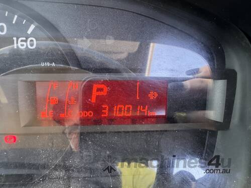 caption 2018 Hino 300 2 4x2 Tilt Tray