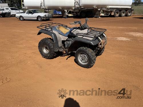 caption Yamaha 350 Quad Bike