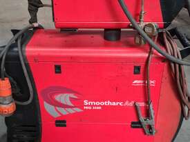 BOC Smootharc Advance MIG 350R Welding machine - picture0' - Click to enlarge