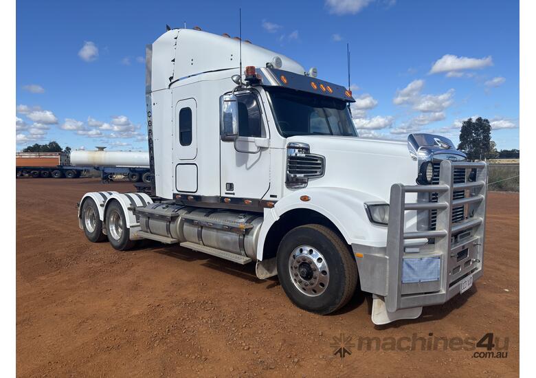 2011 Freightliner Coronado 6x4 Prime Mover