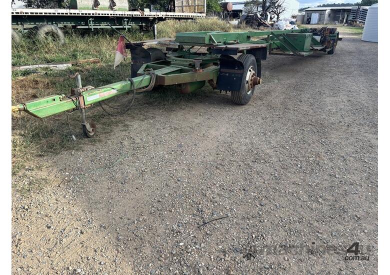 12M HEADER COMB TRAILER WITH COMPRESSOR. 