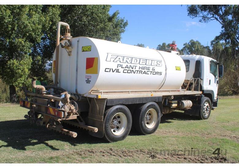 caption 2009 Isuzu Fvr