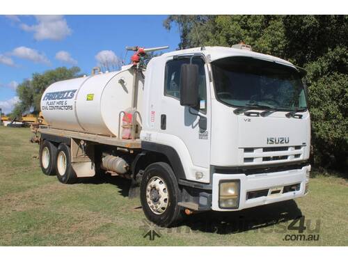 caption 2009 Isuzu Fvr