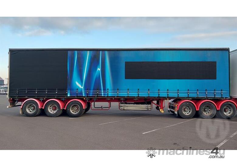 caption Maxitrans ST3