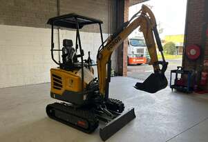 Kubota Engine 1.8 Ton Excavator