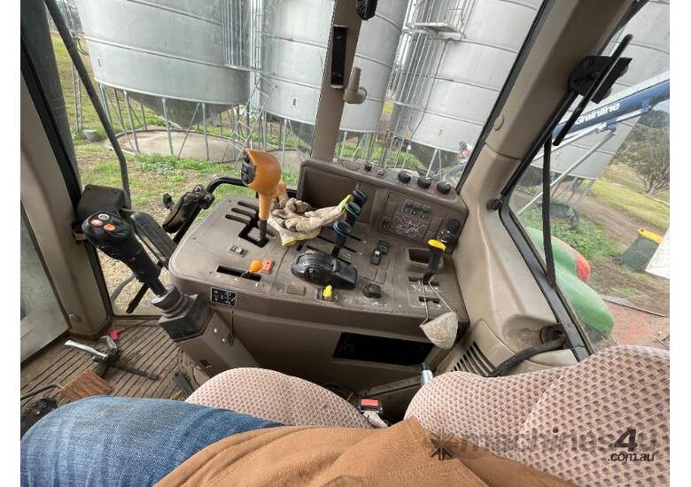 2016 John Deere 6125M