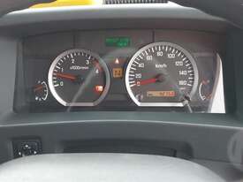 Isuzu NQR450 - picture1' - Click to enlarge