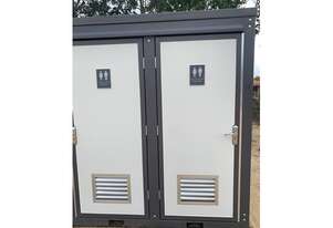 TOILET DOUBLE/TWIN TOILET BLOCK