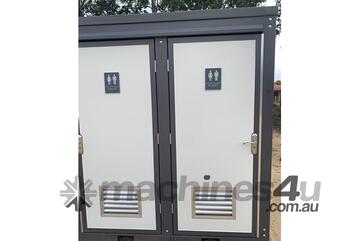 TOILET DOUBLE/TWIN TOILET BLOCK