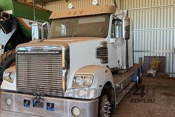 2015 FREIGHTLINER Coronado Reg Expiry: UNREGISTERE