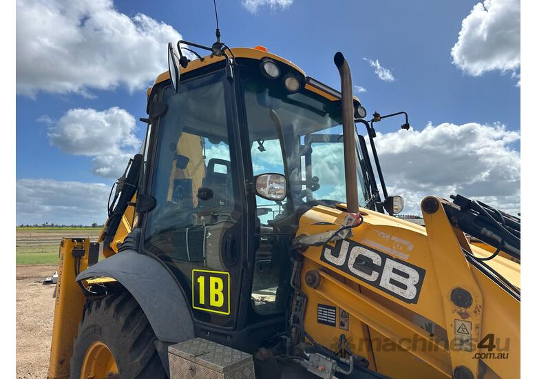 2012 JCB 3CX Backhoe/ Loader