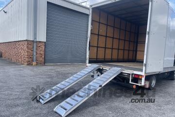 1.8M 1.8Tonne Heavy Duty Aluminium Loading Ramp(Hook Type)