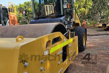 XCMG XS185S Smooth Drum Roller near new 2024