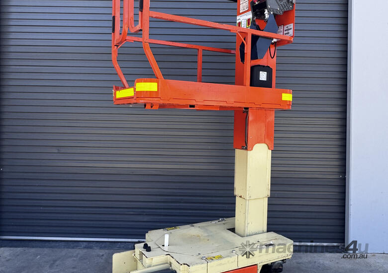 2020 JLG 1230ES Mast Lift Stock Picker image 3