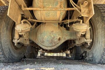 Volvo 1990   N10 Water Cart