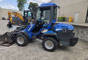 Multione 10.9 mini loader with a/c cabin - low hours